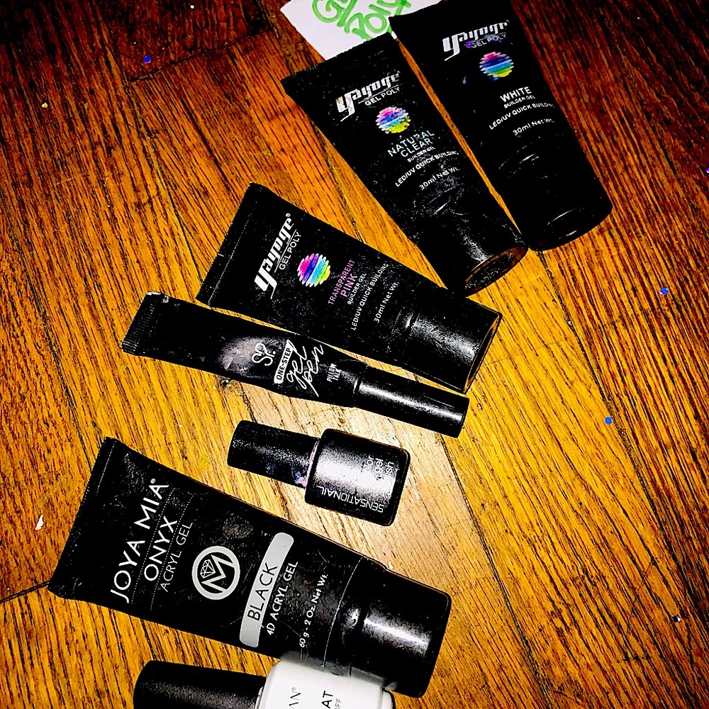 NAIL KIT (used 2x) . Working LED lamp + hands&toe NAILS +INSTRUCTIONS&& NAIL ART